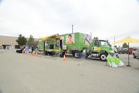 Southern California Edison brought out its Mobile Energy Unit from Long Beach, California, which has home appliances within along with tips to lower energy costs at home. The unit has energy-efficient home appliances all powered by solar energy. The unit was part of Edward AFB's Energy Action Month, which wrapped up in the BX parking lot Oct. 28. (U.S. Air Force photo by Kenji Thuloweit)