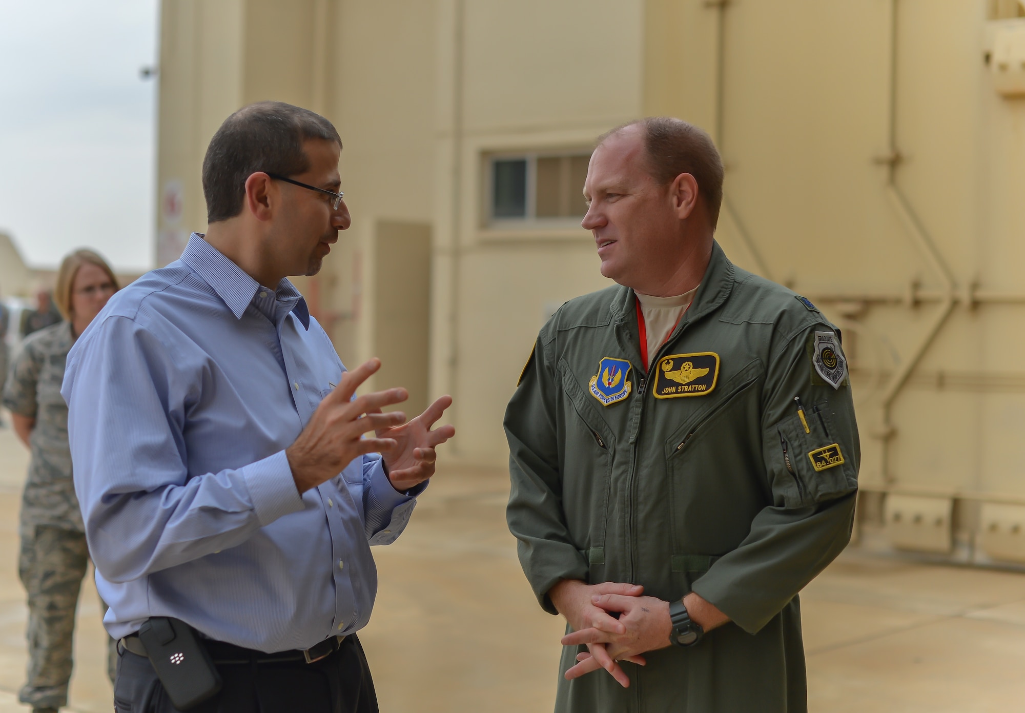 U.S. Ambassador to Israel, Daniel Shapiro, meets with Lt. Col. John
Stratton, 493rd Fighter Squadron commander, at Uvda Air Force Base, Israel,
Oct. 26, 2015. Ambassador Shapiro visited U.S. participants in the Israeli
air force's Blue Flag exercise, which provides an opportunity for the IAF to
train with their allies and strengthen bonds between partner nations. (U.S.
Air Force photo by 2nd Lieutenant Kellie Rizer/Released)



