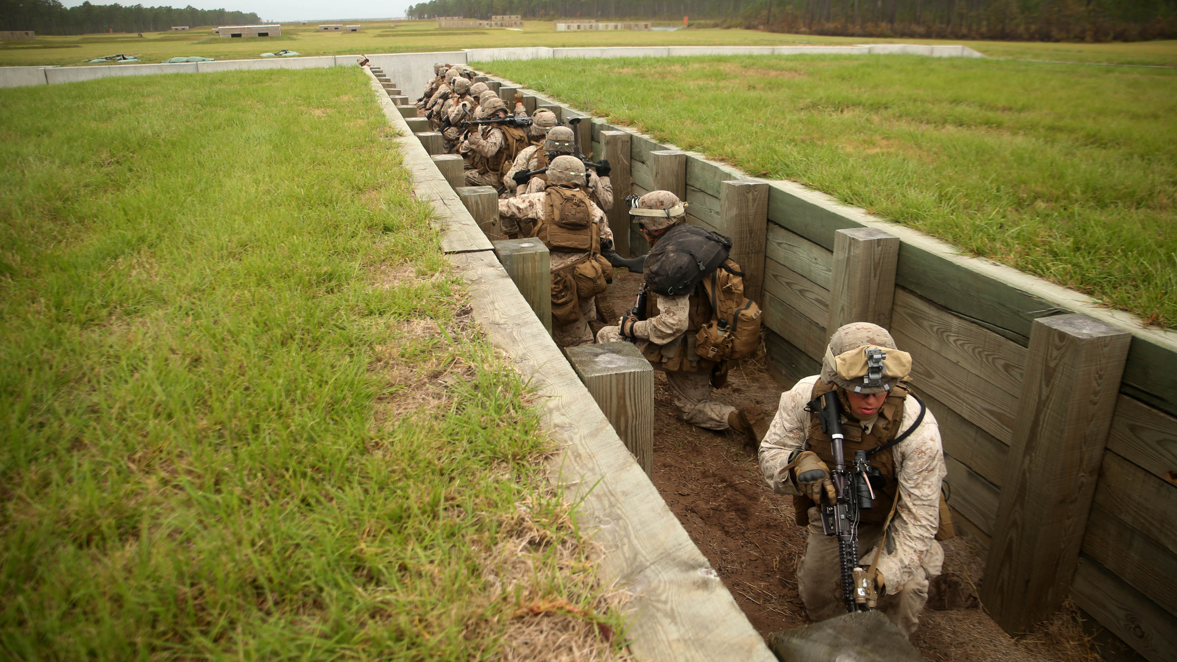 1/6 conducts platoon attacks