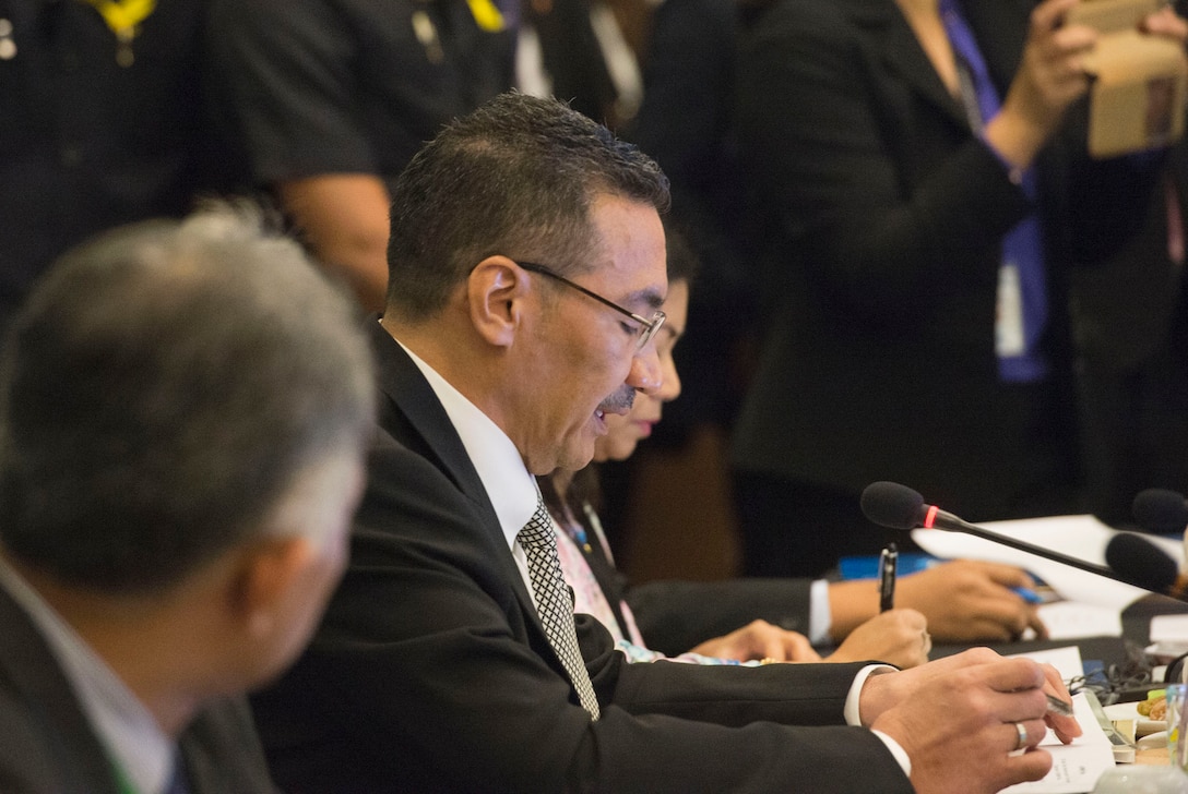 Malaysian Defense Minister Hishammuddin Hussein, chairman of the Association of Southeast Asian Nations Defense Ministers’ Meeting – Plus, delivers opening remarks during the plenary session of the meeting in Kuala Lumpur, Malaysia, Nov. 4, 2015. DoD photo by U.S. Air Force Senior Master Sgt. Adrian Cadiz