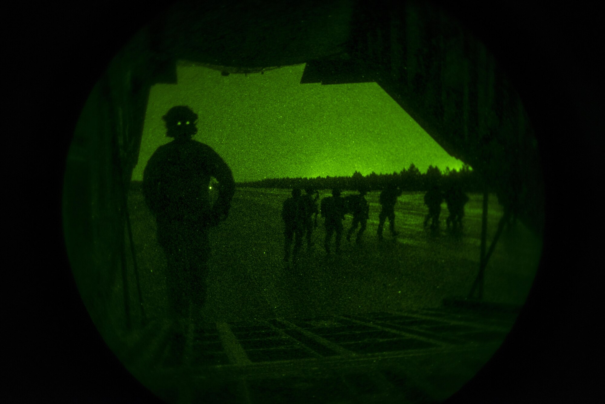 U.S. air commandos from the 352d Special Operations Wing off-load an MC-130J Commando II during a U.S. and Spanish exfiltration exercise during TRIDENT JUNCTURE, Nov. 2, 2015. TRJE15 tested the NATO Response Force’s air, sea, land and Special Forces capabilities, to ensure that they are adapted to provide an integral part of NATO’s larger toolbox and to safeguard the Alliance’s interests. (U.S. Air Force photo by 1st Lt. Chris Sullivan/Released)
