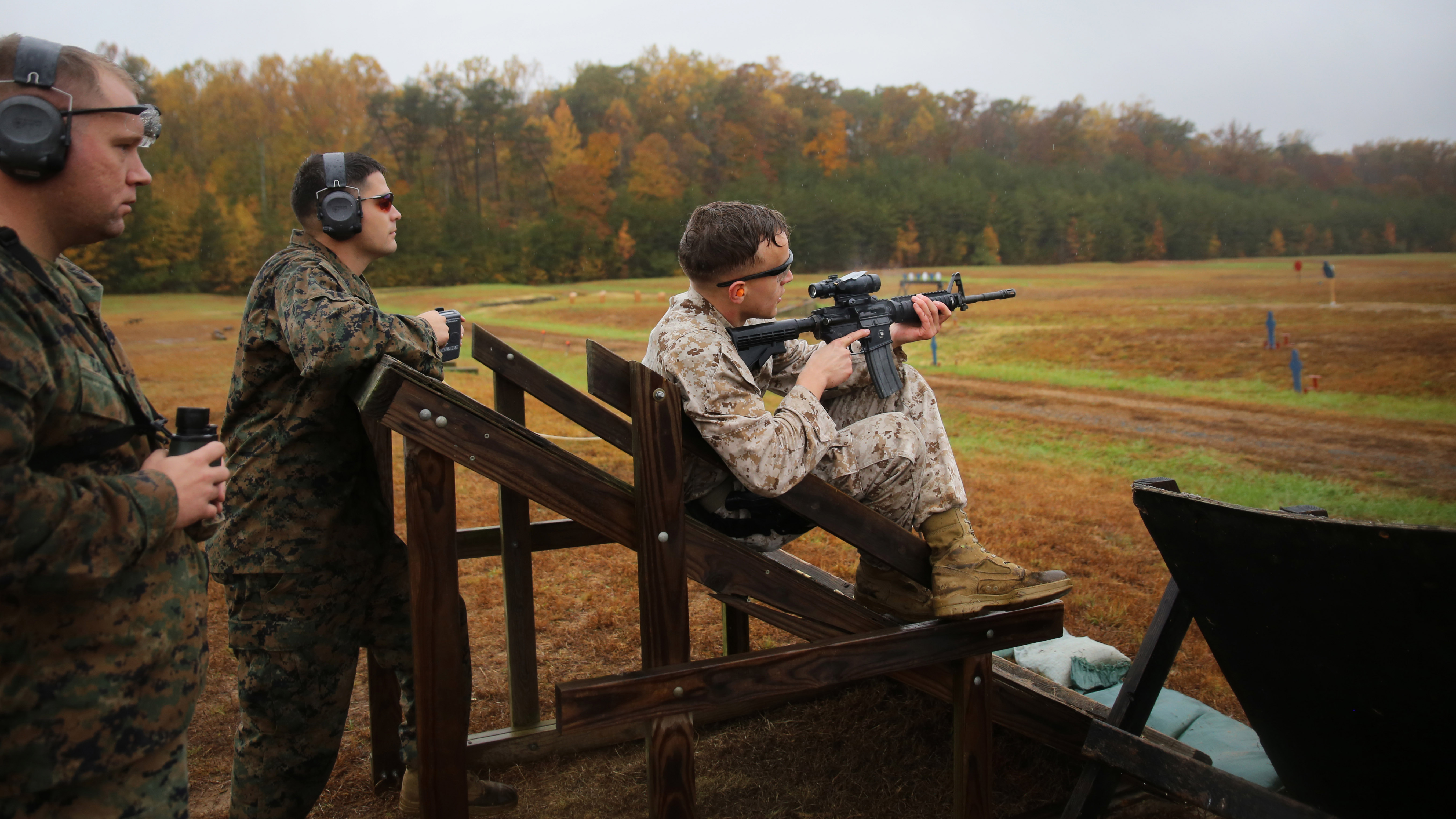 Marines compete in Marine Corps Shooting Team's 2015 Combat Shooting