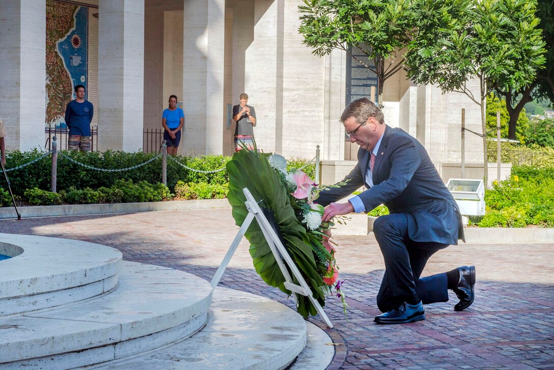 Defense Secretary Ash Carter lays a wreath to pay his respects to the fallen at the National Memorial Cemetery of the Pacific in Honolulu, Nov. 5, 2015. DoD photo by Air Force Senior Master Sgt. Adrian Cadiz