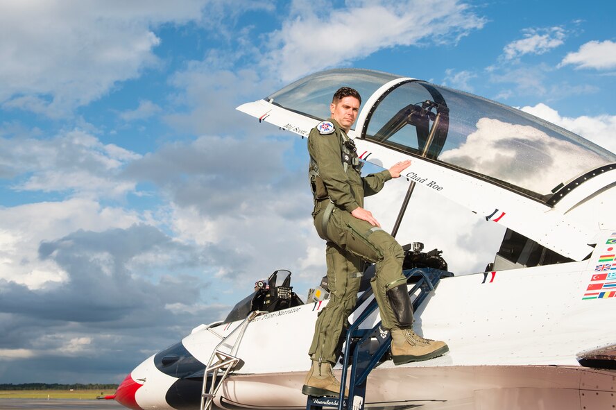 Lt. Chad Roe, Valdosta firefighter and Moody’s Hometown Hero, poses for a photo before his hero flight in a U.S. Air Force Thunderbirds F-16D Fighting Falcon, Nov. 5, 2015, at Moody Air Force Base, Ga. The local community named Roe “Firefighter of the Year,” and he received a congratulatory flight with the Thunderbirds for his contributions to the community. (U.S. Air Force photo by Senior Airman Ceaira Tinsley/Released)