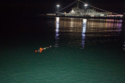 The REMUS Unmanned Underwater Vehicle (UUV) begins it’s mission, operated by members of Explosive Ordnance Disposal Mobile Unit (EODMU) 1, during Exercise Clear Horizon 2015 on Commander Fleet Activities Chinhae. Exercise Clear Horizon is an annual bilateral exercise between the U.S. and Republic of Korea navies that focus on increasing capabilities and coordination between ships, and aircraft in mine countermeasures in international waters surrounding the Korean peninsula. (U.S. Navy Combat Camera Photo by Mass Communication Specialist 2nd Class Daniel Rolston/RELEASED)