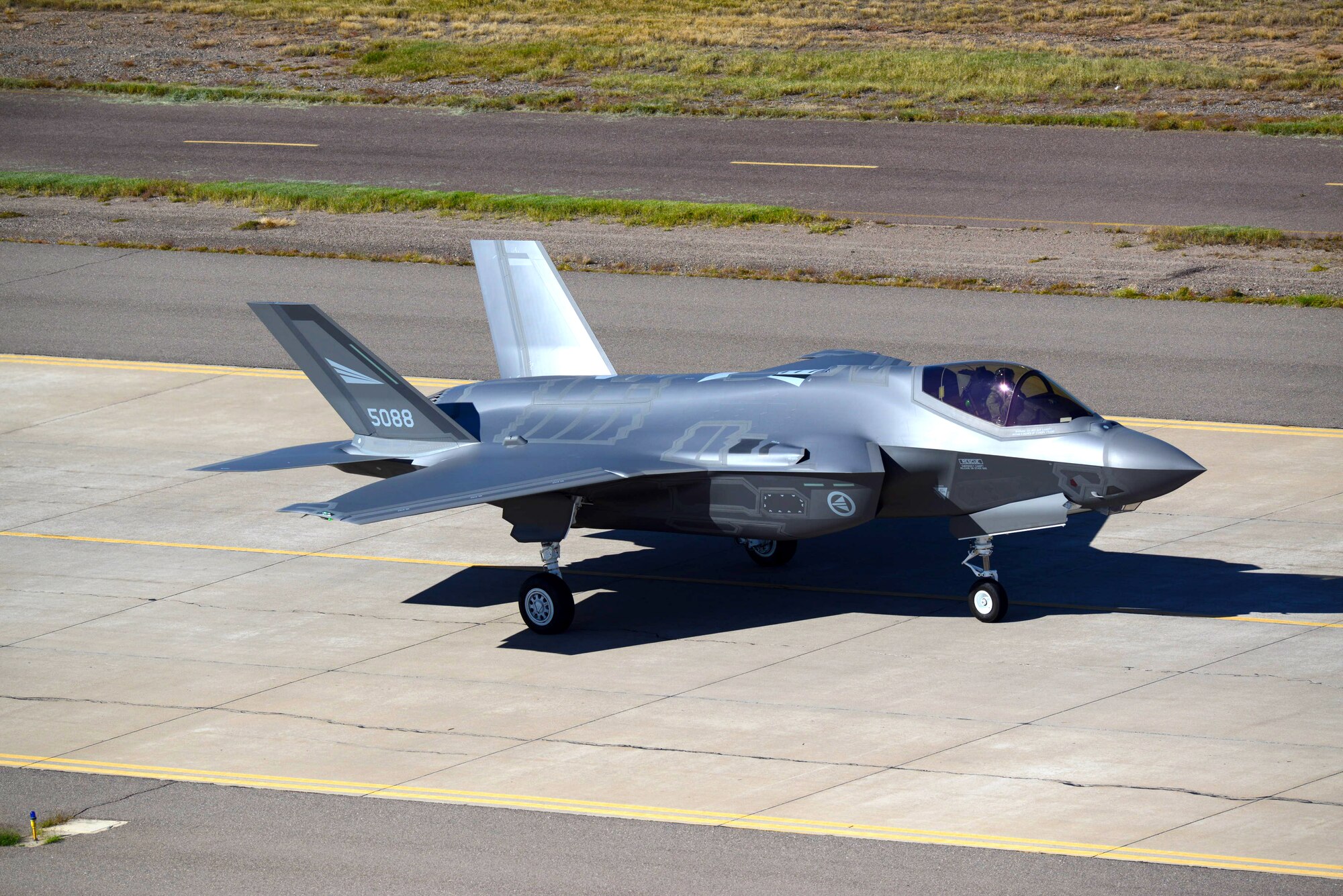 Norway’s first F-35 Lightning II taxis to the parking ramp November 11, 2015, at Luke Air Force Base, Arizona. The first two Royal Norwegian air force F-35s arrived at Luke in conjunction with their air force birthday. (U.S. Air Force photo by Tech. Sgt. Timothy Boyer)