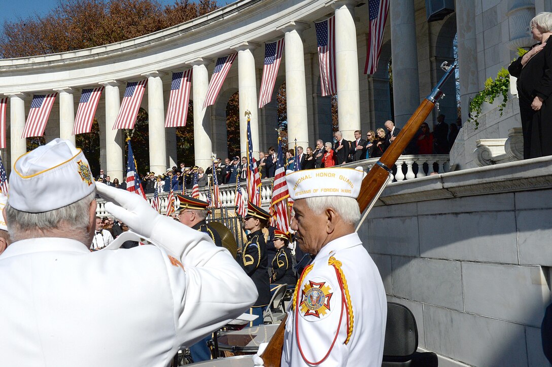 Defense officials render honors during the 62nd annual national Veterans Day observance at Arlington National Cemetery, Arlington in Va., Nov. 11, 2015. DoD photo by Army Sgt. 1st Class Clydell Kinchen