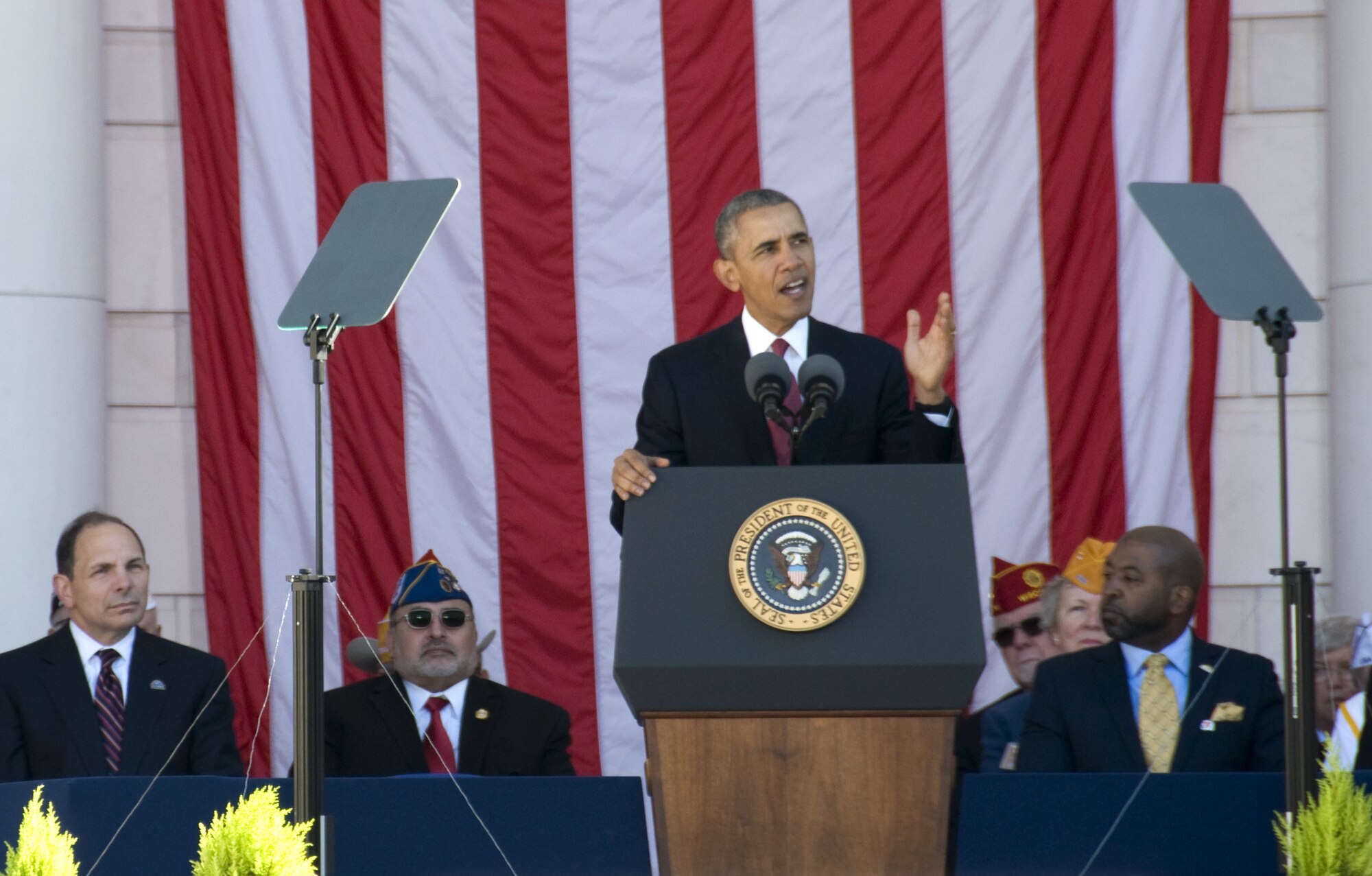 President Barack Obama addresses the crowd during the Veterans Day Observance at Arlington National Cemetery in Arlington, Va., on Nov. 11, 2015. (U.S. Air Force photo/Sean Kimmons)