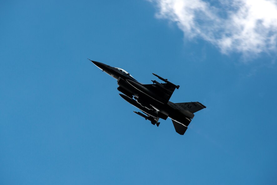 An F-16C Fighting Falcon from the 482nd Fighter Wing at Homestead Air Reserve Base, Fla. performs a show of force maneuver, Oct. 29, 2015, at Avon Park Air Force Range, Fla. F-16C’s were on station to assist in training objectives for the 93d Air Ground Operations Wing and exercise GLOBAL EAGLE. (U.S. Air Force photo by Senior Airman Ryan Callaghan/Released)
