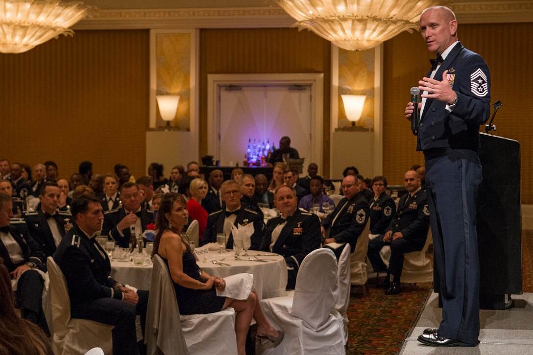 Retired U.S. Air Force Chief Master Sgt. Brian Hornback is the guest speaker during the 307th Bomb Wing’s Senior Noncommissioned Officer Induction Ceremony on Nov. 7, 2015, Shreveport, La. Hornback is the former Command Chief for the Air Force Global Strike Command at Barksdale. (U.S. Air Force photo by Master Sgt. Greg Steele/Released)