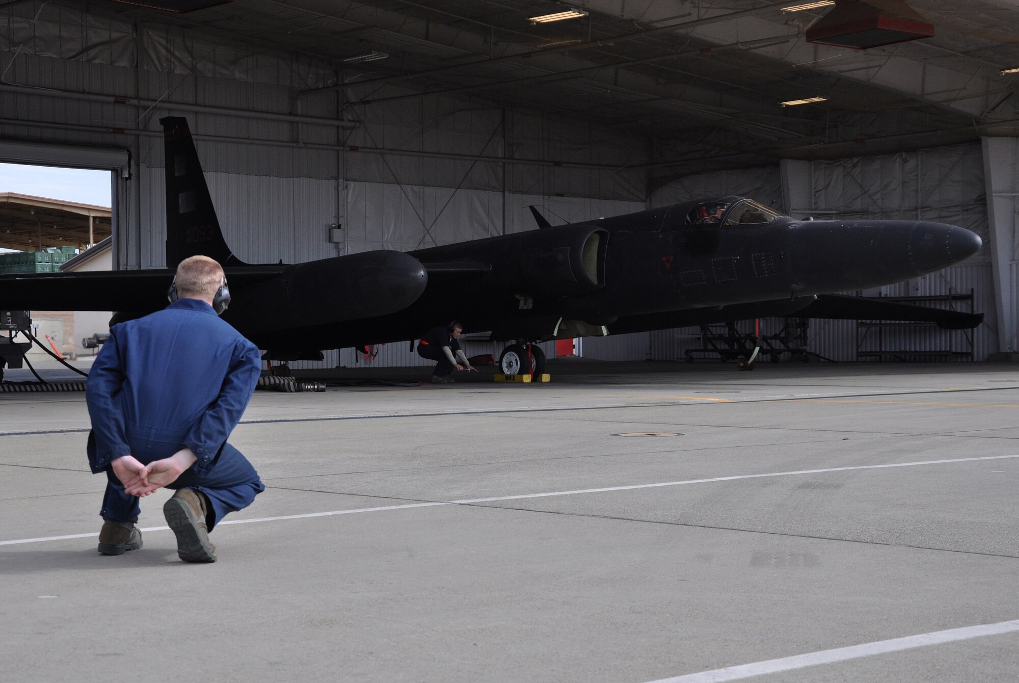 An Airman from the 9th Aircraft Maintenance Squadron at Beale Air Force Base, Calif., prepares a U-2 Dragon Lady for takeoff, Nov. 4, 2015, during U.S. Strategic Command’s (USSTRATCOM) Exercise GLOBAL THUNDER 16. Beale AFB is home to the 9th Reconnaissance Wing, which enhances USSTRATCOM’s intelligence, surveillance and reconnaissance mission by providing mission-ready aircraft to detect and deter strategic threats against the U.S. and its allies in support of the command’s Task Force 204. GLOBAL THUNDER is an annual U.S. Strategic Command training event that assesses command and control functionality in all USSTRATCOM mission areas and affords component commands a venue to evaluate their joint operational readiness. Planning for GLOBAL THUNDER 16 has been under way for more than a year and is based on a notional scenario with fictitious adversaries. One of nine DoD unified combatant commands, USSTRATCOM has global strategic missions, assigned through the Unified Command Plan, which also include strategic deterrence; space operations; cyberspace operations; joint electronic warfare; global strike; missile defense; combating weapons of mass destruction; and analysis and targeting. (U.S. Air Force photo by Staff Sgt. Jeffrey M. Schultze)