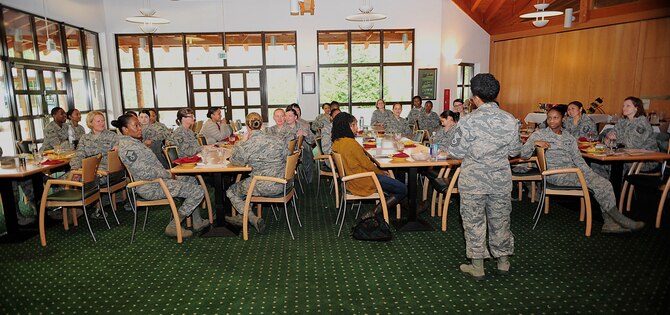 Airmen speak about what they’re thankful for during a “Let’s Connect” forum Nov. 10, 2015, at Ramstein Air Base, Germany. The group meets every second Tuesday of the month and welcomes anyone who would like to join. (U.S. Air Force photo/Airman 1st Class Larissa Greatwood)