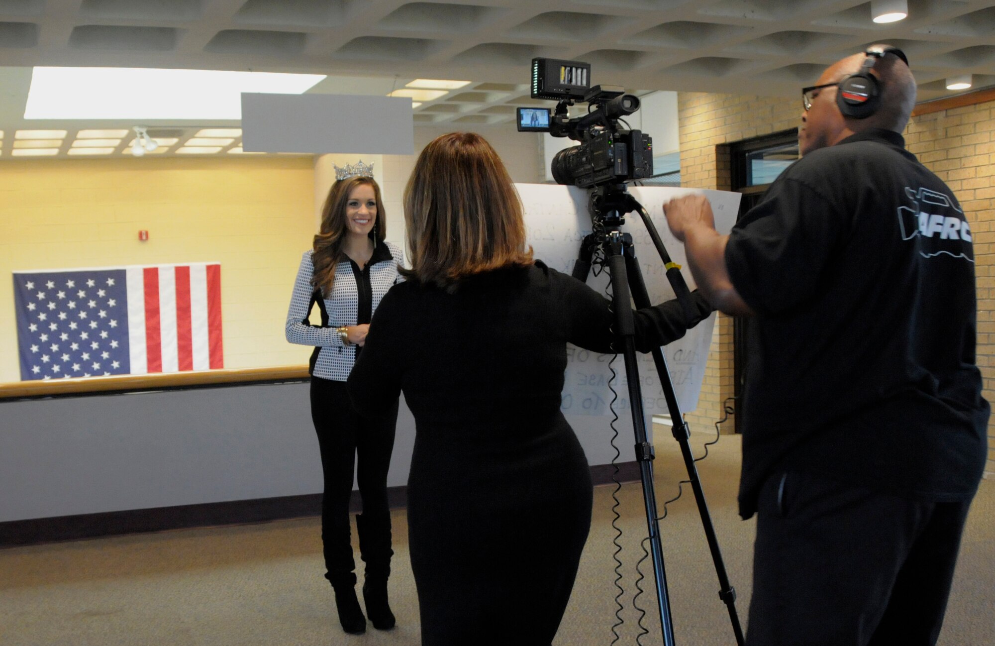 Betty Cantrell, Miss America 2016, expresses gratitude to Citizen Airmen during her homecoming celebration in Warner Robins, Georgia, Nov. 14, 2015. (U.S. Air Force photo by Robert Helton)