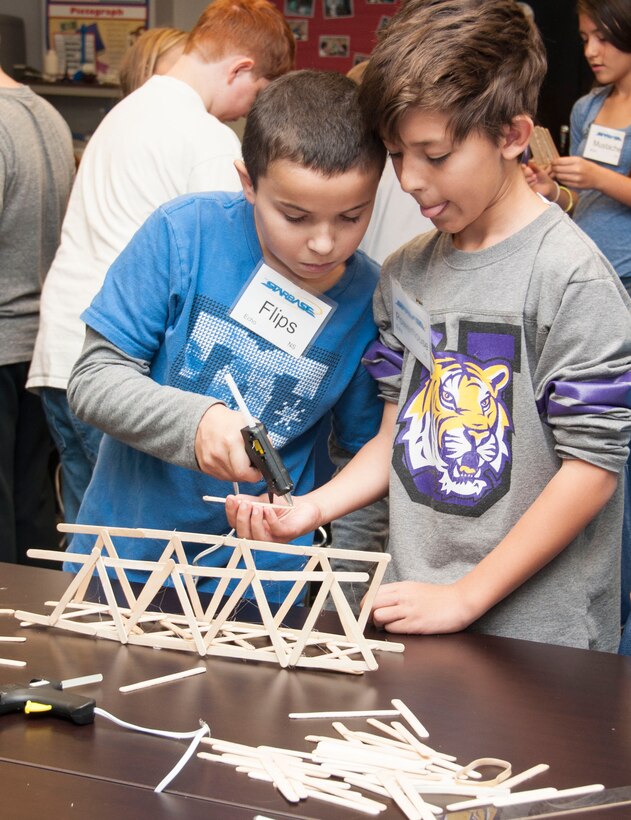 Volunteers with the U.S. Army Corps of Engineers, Transatlantic Division and the Middle East District visited with students at Winchester’s STARBASE Academy Nov. 10.