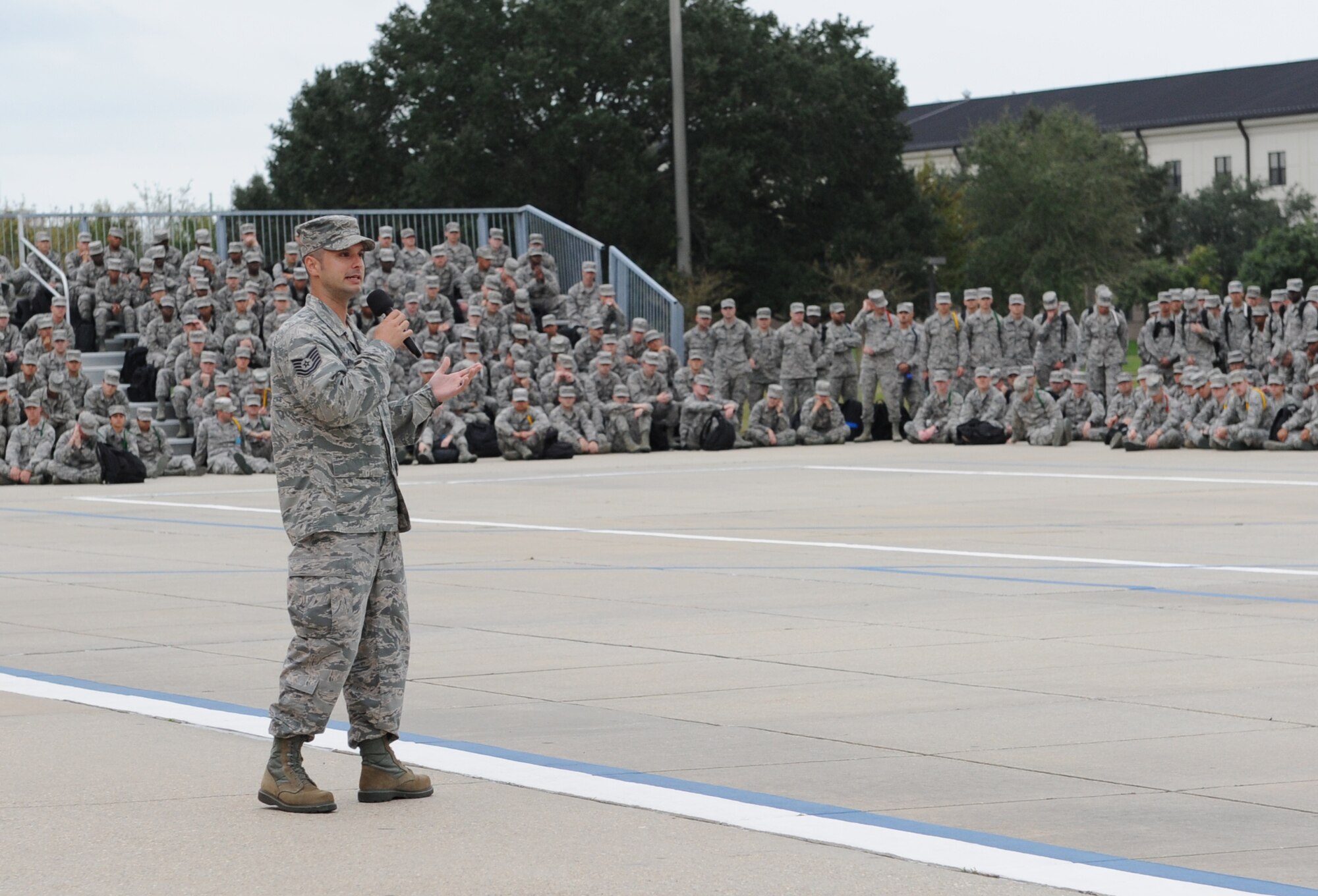 Tech. Sgt. Joseph Franks, 338th Training Squadron instructor, shares his resiliency story to 81st Training Group Airme during the Storytellers event at the Levitow Training Support Facility Nov. 16, 2015, Keesler Air Force Base, Miss. The event was one of several held during Wingman Week to reinforce the wingman concept and focus on unit cohesion and wellness. (U.S. Air Force photo by Kemberly Groue)