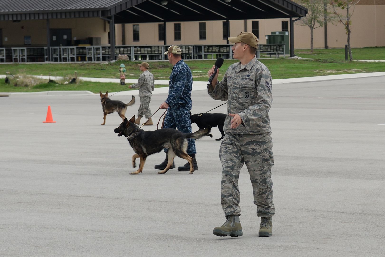 37th Training Group hosts drill competition > Joint Base San Antonio > News