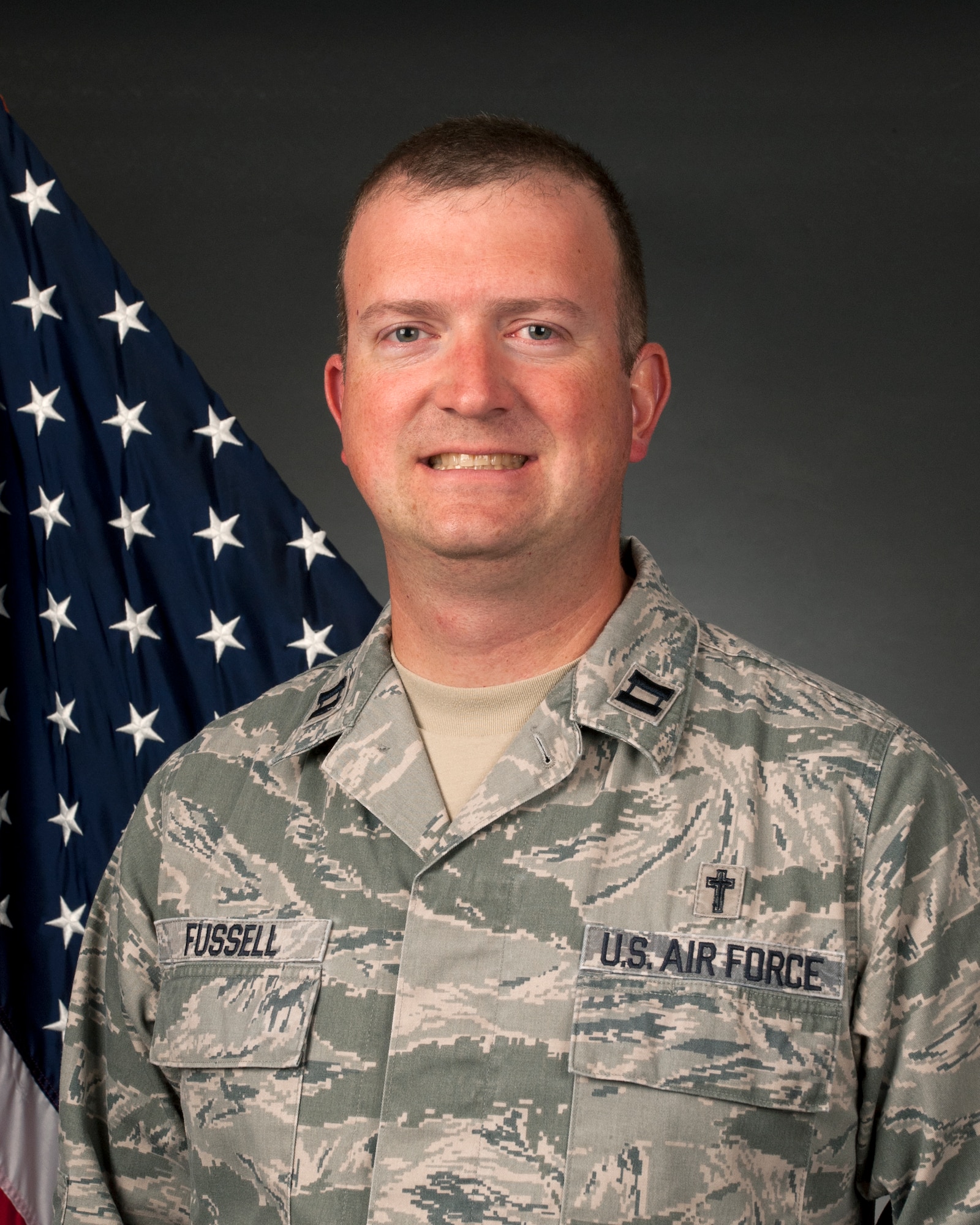 An official photo of Chaplain (Capt.) Thomas Fussell, 90th Missile Wing chaplain. Fussell and a 90th MW Honor Guard detail helped an 18-wheeler driver who rolled his truck on its side on U.S. Route 287 in central Wyoming Nov. 18, 2015. (File photo)