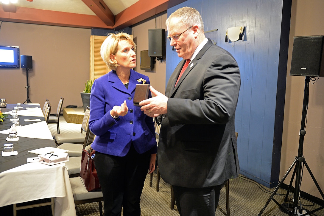 Deputy Defense Secretary Bob Work meets with Albanian Minister of Defense Mimi Kodheli at the Halifax International Security Forum, Nov. 20, 2015. DoD photo by U.S. Army Sgt. 1st Class Clydell Kinchen
