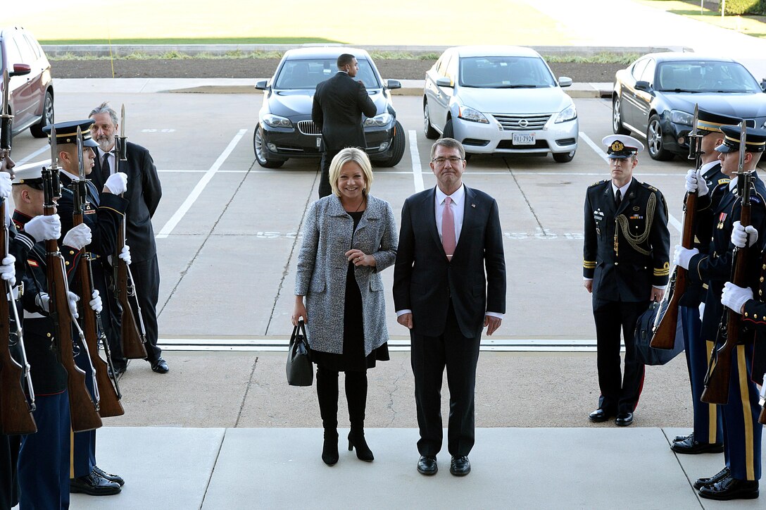 U.S. Defense Secretary Ash Carter hosts an honor cordon to welcome Dutch Defense Minister Jeanine Hennis-Plasschaert to the Pentagon, Nov. 23, 2015. DoD photo by Army Sgt. 1st Class Clydell Kinchen