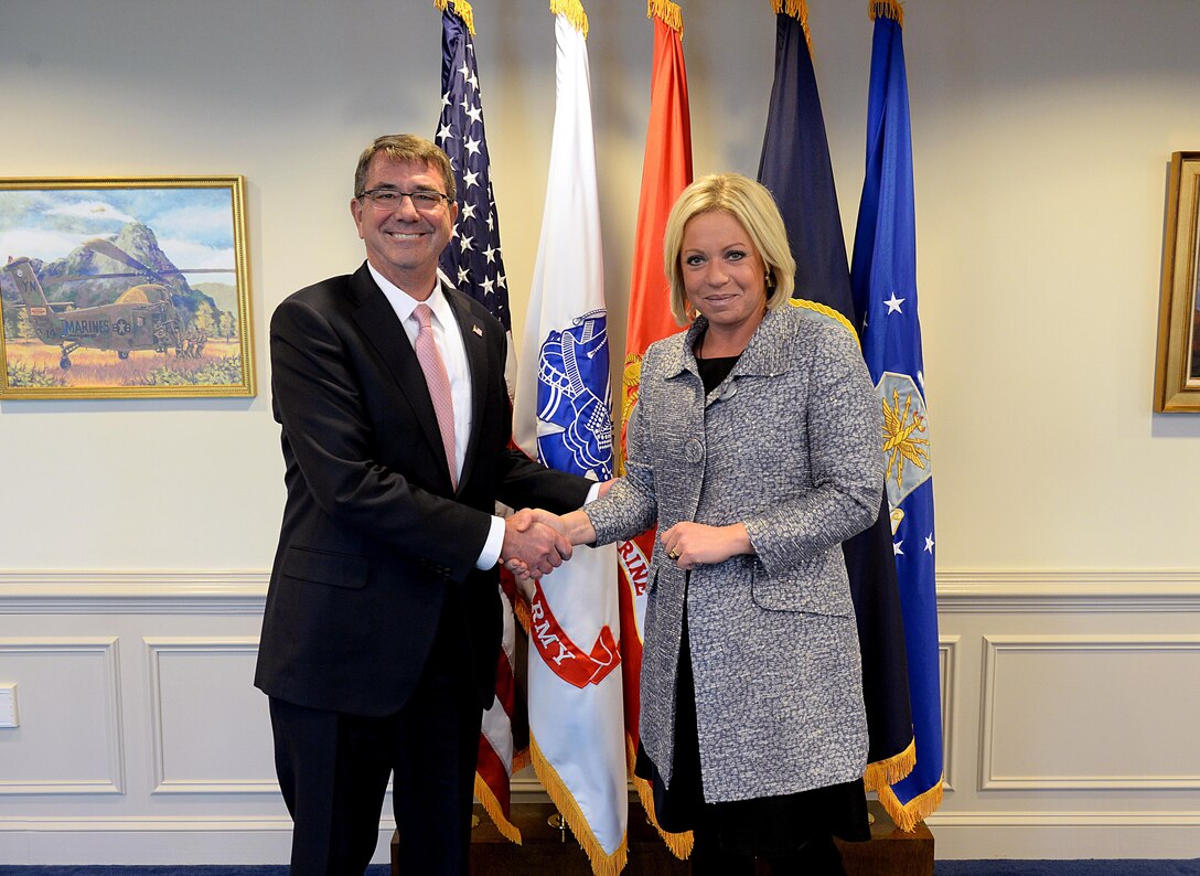 U.S. Defense Ash Carter poses for a photo with Dutch Defense Minister Jeanine Hennis-Plasschaert at the Pentagon, Nov. 23, 2015. DoD photo by Army Sgt. 1st Class Clydell Kinchen