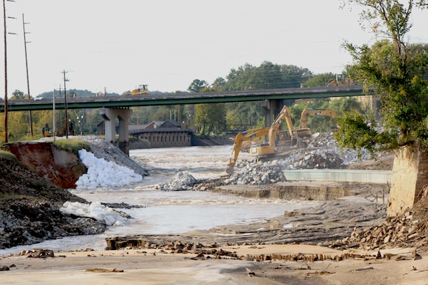 South Carolina saw historic amounts of rain in October, which caused a flooding event like had never been seen before. The Charleston District was tasked to respond by inspecting 682 dams throughout the state in two weeks, among other projects.