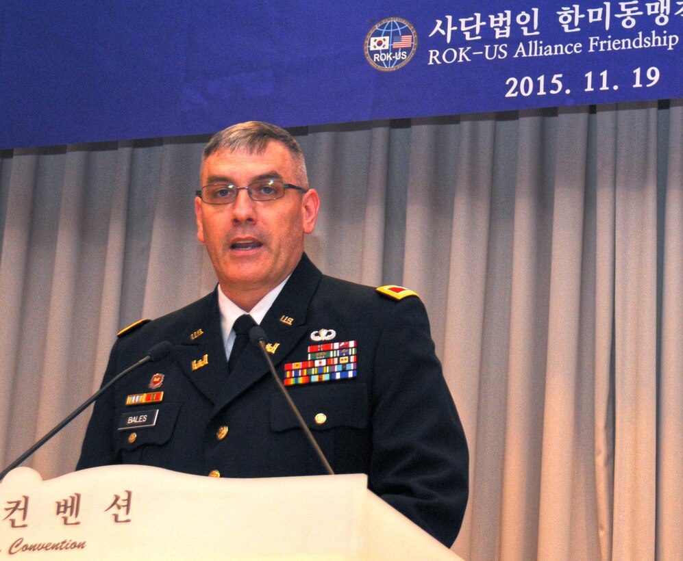 The Republic of Korea-U.S. Alliance Friendship Association presented a Korean name to Col. Stephen H. Bales, commander and district engineer of the Far East District of the U.S. Army Corps of Engineers, at a ceremony at the Korea Ministry of National Defense on Nov. 19. 