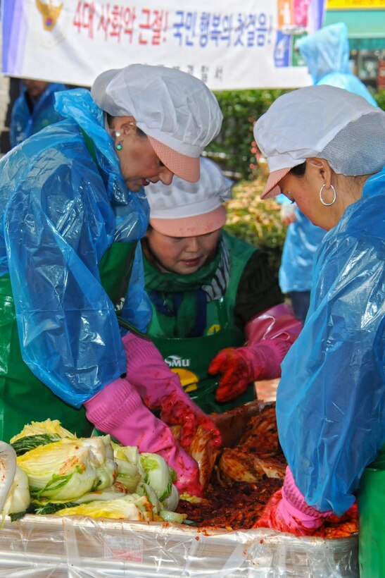 Volunteers from the U.S. Army Corps of Engineers' Far East District volunteered to help make kimchi on one brisk November day. 