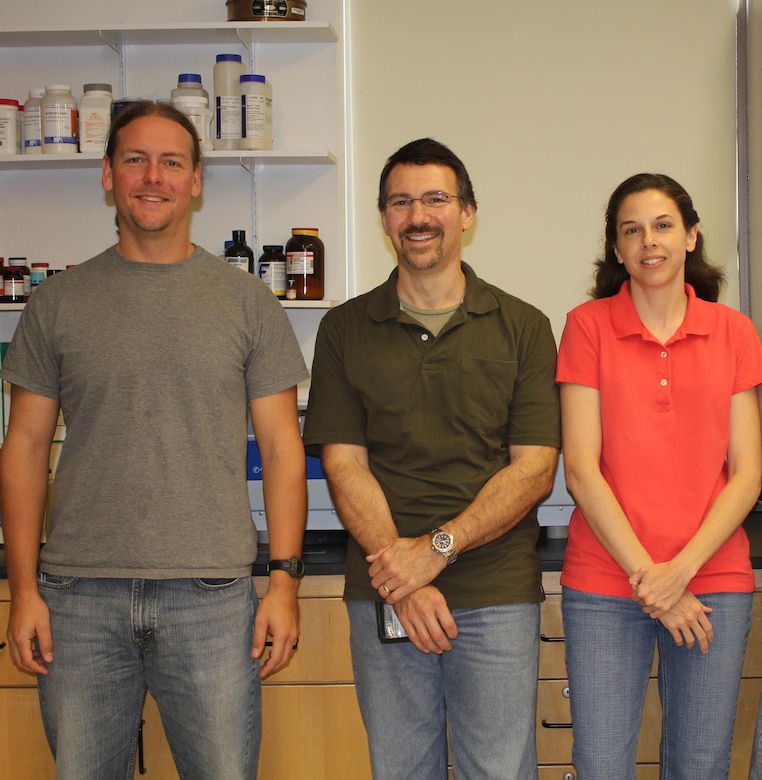 (Left to Right) Mr. Jarrod Edwards, Dr. John Anderson and Dr. Jean Nelson of ERDC-GRL in the current VCU Life Sciences Research Lab, occupied since 2001.