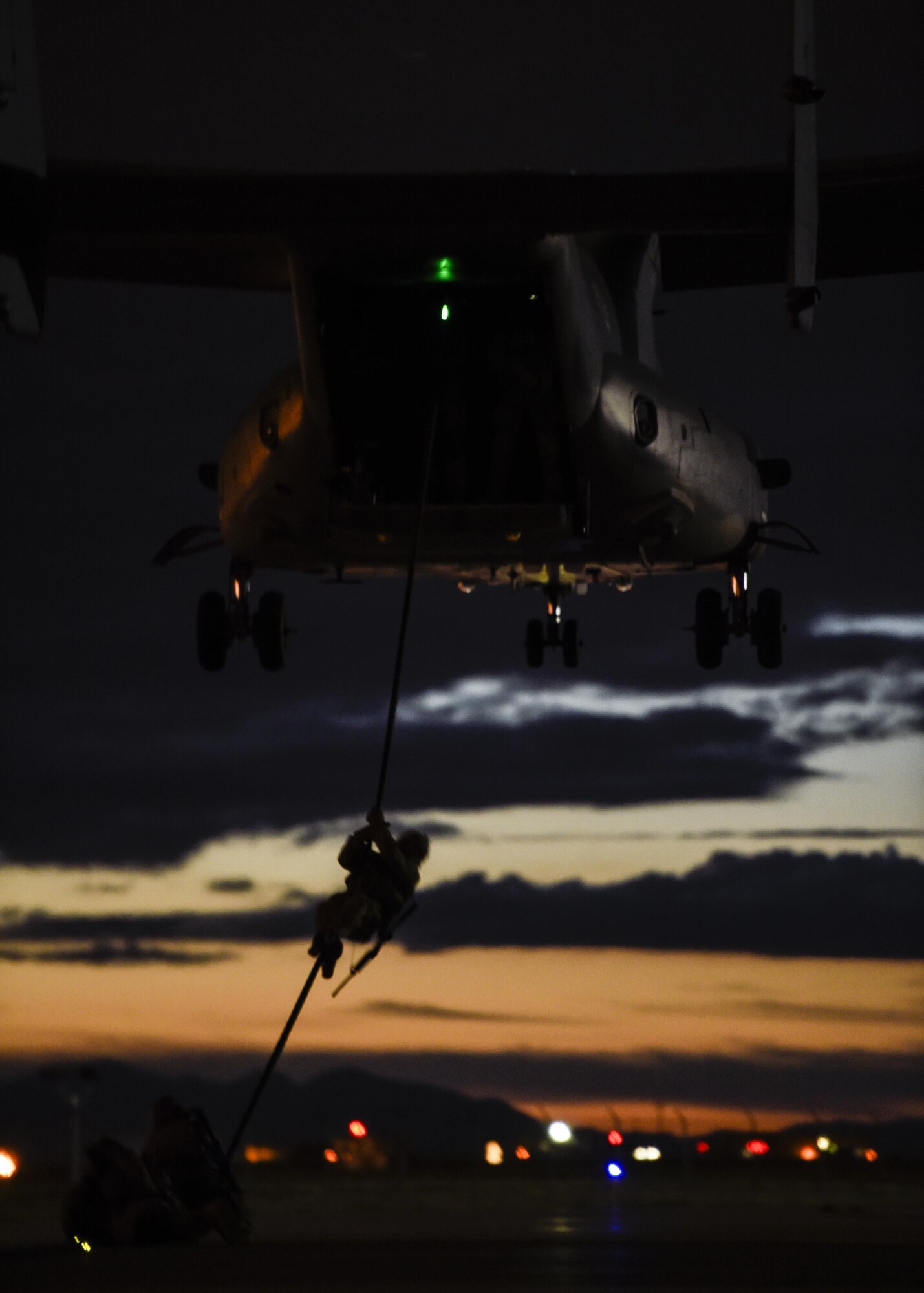 Soldiers with the 19th Special Operations Group practice fast-roping out of a CV-22 Osprey in preparation for a routine training operation at Hill Air Force Base, Utah, Nov. 4, 2015. Ultimate Archer was a task force exercise that put Air Commandos in an unfamiliar environment to practice deployed operations. The six-day exercise gave Hurlburt Airmen a chance to work with units outside of the 1st Special Operations Wing including the 388th Fighter Wing and the 19th SOG. (U.S. Air Force photo by Airman Kai White)