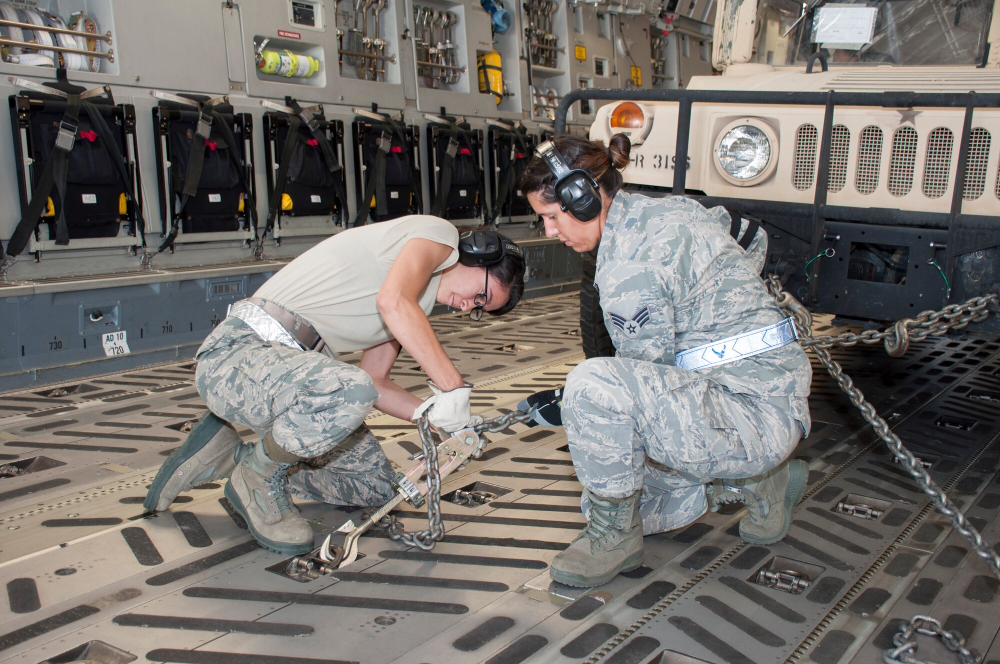 TRAVIS AIR FORCE BASE, Calif. -- Citizen AIrmen and Citizen Soldiers sharpened their skills during the 349th Air Mobility Wing's latest Air Force Specialty Code training weekend Sept. 26, 2015 at Travis Air Force Base, Calif. Held periodically throughout the year, AFSC training weekends provide Reservists hands-on qualification and proficiency training. (U.S. Air Force photo/Master Sgt. Rachel Martinez/Released)