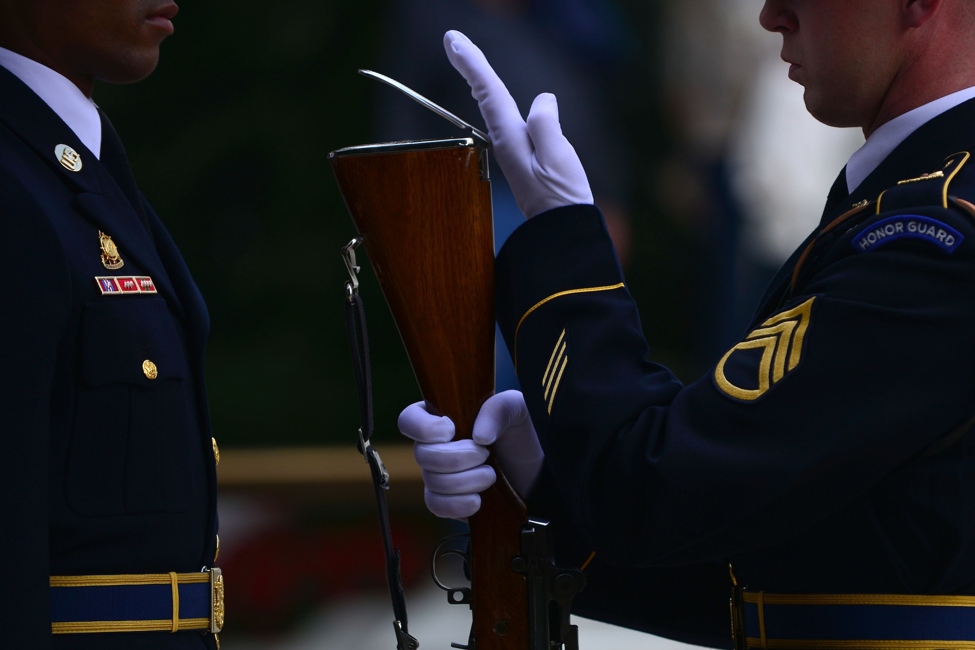 A U.S. Army 3rd U.S. Infantry Regiment (The Old Guard) relief commander inspects a guard rifle during the Gold Star Mother’s Day Observance at Arlington National Cemetery in Arlington, Va., Sept. 27, 2015. After the relief commander inspected the rifle, he walked to the center of the Tomb of the Unknown Soldier and announced the Changing of the Guard and the beginning of the observance. (U.S. Air Force photo by Staff Sgt. Natasha Stannard/Released)