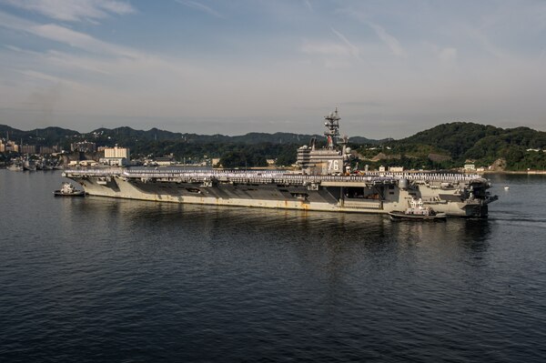 151001-N-UF697-090.jpg
