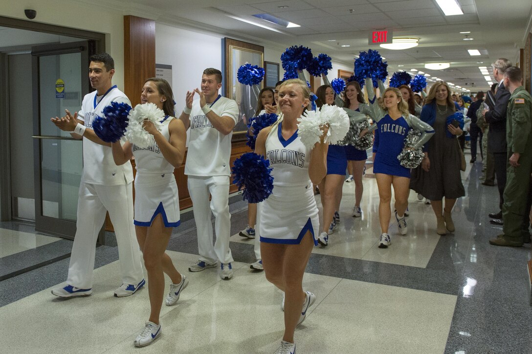 U.S. Air Force Academy cheerleaders and band members conduct a pep rally at the Pentagon, Oct. 2, 2015. DoD photo by Air Force Senior Master Sgt. Adrian Cadiz