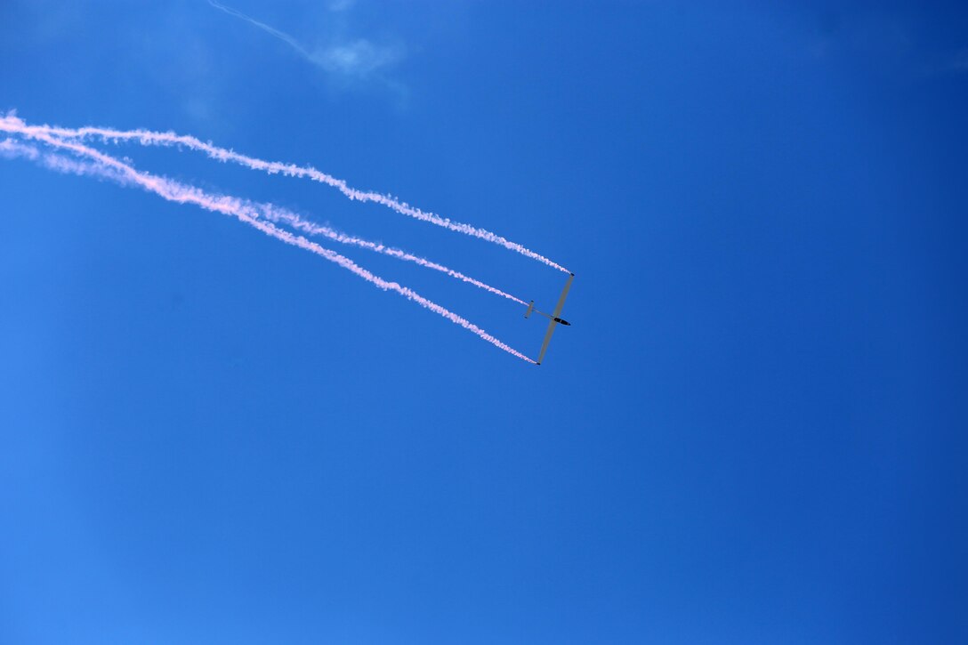 Bret Willat, a pilot with the Sailplane Magic Air Show team, flies a Grob G-103 Acro Twin II during an aerial performance at the 2015 MCAS Miramar Air Show at Marine Corps Air Station Miramar, California Oct. 3. The Willat family owns and operates Sky Sailing Inc., one of the largest glider ports and training facilities in the world. (U.S. Marine Corps photo by Sgt. Melissa Wenger/Released)