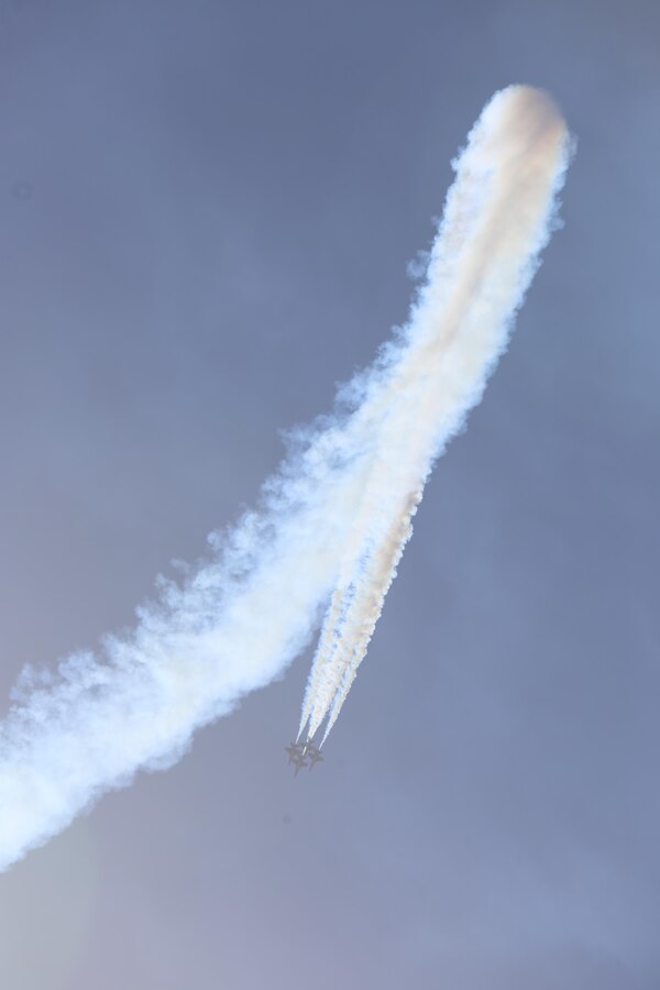 Four U.S. Navy Blue Angels perform an aerobatic maneuver during the 2015 MCAS Miramar Air Show aboard Marine Corps Air Station Miramar, California, Oct. 3. The Blue Angels’ show includes various F/A-18 Hornet formations and a solo flight by the C-130T Hercules called “Fat Albert.” (U.S. Marine Corps photo by Sgt. Melissa Wenger/Released)