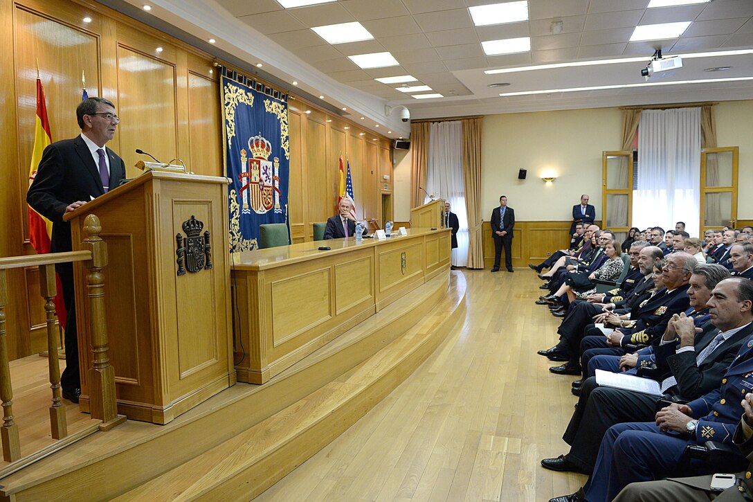 U.S. Defense Secretary Ash Carter delivers remarks at Spain's Center for Advanced Studies of National Defense in Madrid, Oct. 5, 2015. Carter is on a five-day trip to Europe to attend the NATO Defense Ministerial Conference in Brussels, Belgium, and meet with counterparts in Spain, Italy and the United Kingdom. DoD photo by U.S. Army Sgt. 1st Class Clydell Kinchen