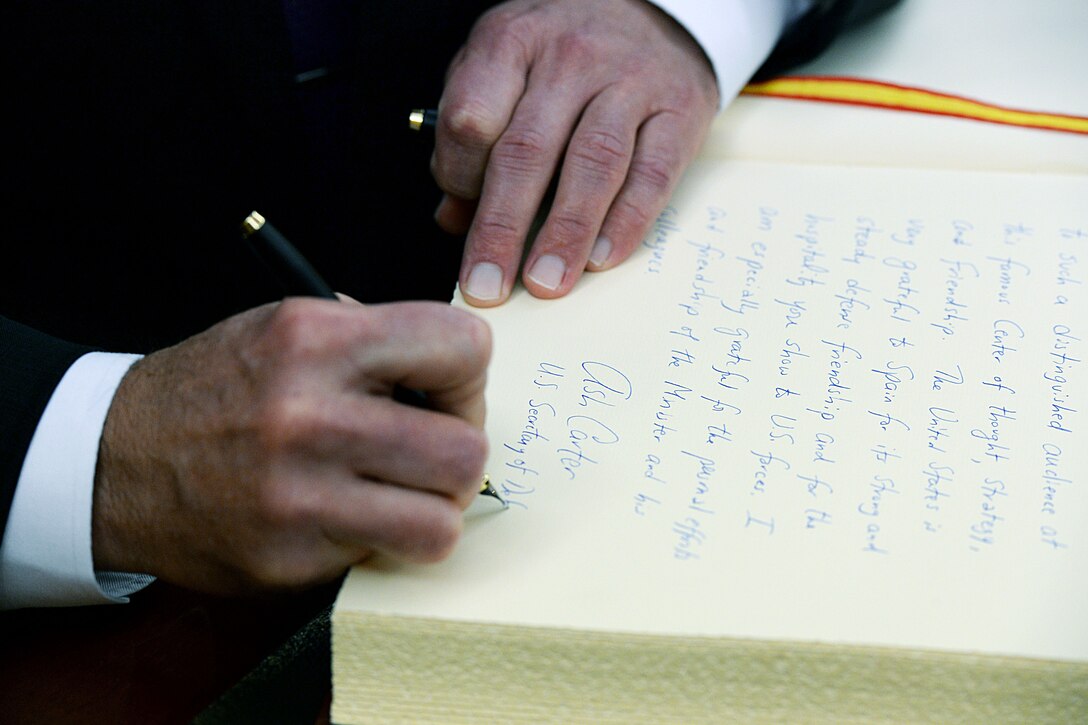 U.S. Defense Secretary Ash Carter signs a guest book after delivering remarks at Spain's Center for Advanced Studies of National Defense in Madrid, Oct. 5, 2015. DoD photo by U.S. Army Sgt. 1st Class Clydell Kinchen