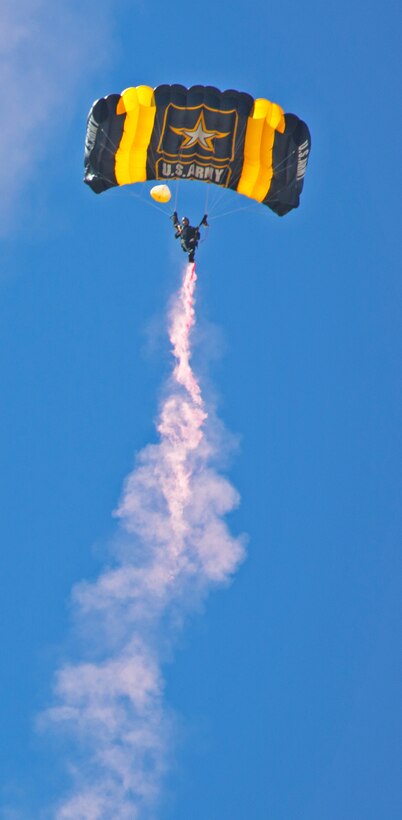 The Army’s Golden Knights parachute team performs during the 2015 MCAS Miramar Air Show aboard Marine Corps Air Station Miramar, Calif., Oct. 2. The demonstration team jumps from more than 12,000 feet onto a target on the ground. (U.S. Marine Corps photo by Sgt. Uriel Avendano/Released)