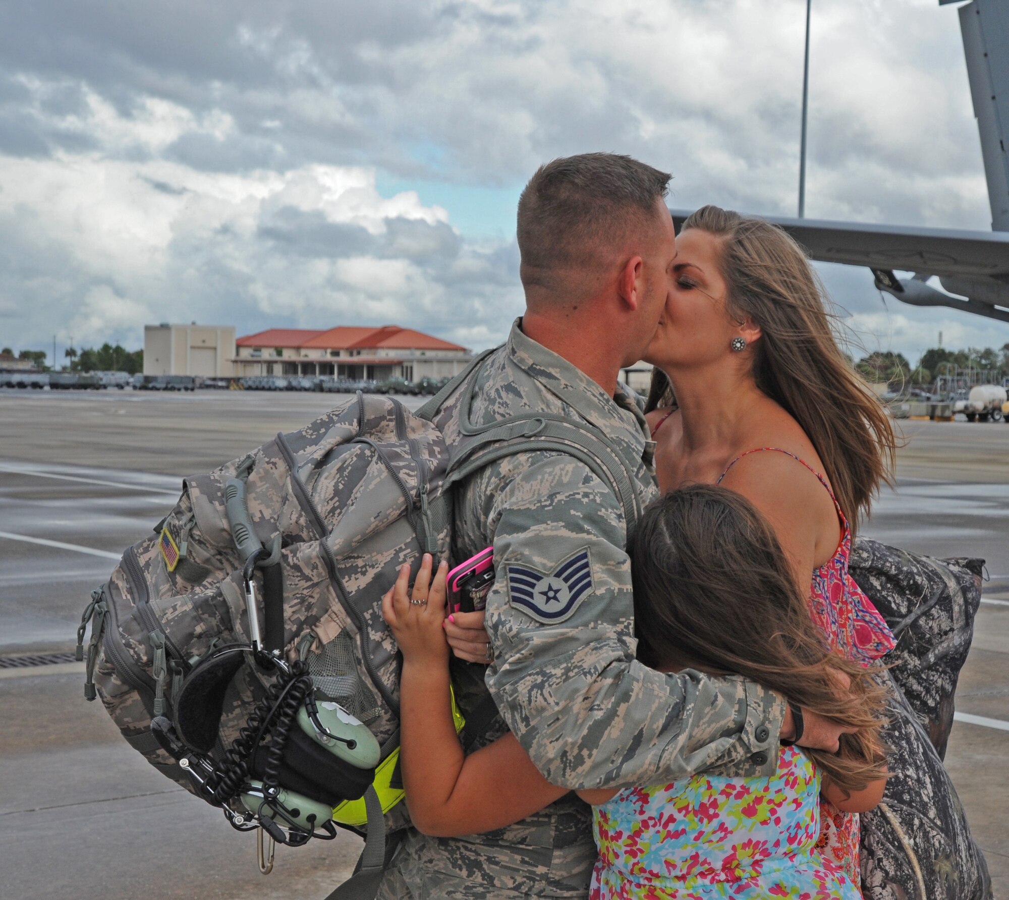 At the close of the October Unit Training Assembly, family and friends gathered to welcome home the latest group of 927 ARW redeployers. The reservists deployed to an undisclosed location and included both KC-135 Stratotanker aircrew and an element of aircraft maintainers. (U.S. Air Force Photo/Tech. Sgt. Peter Dean)