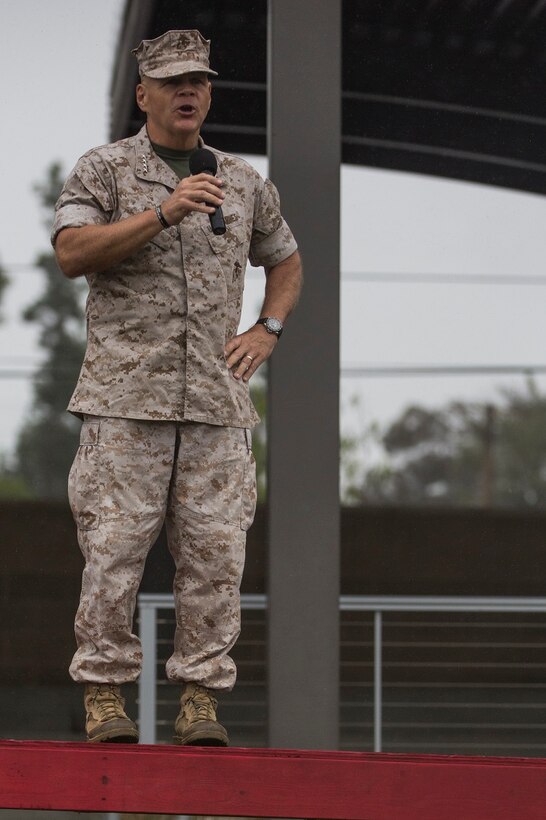 Commandant of the Marine Corps, Gen. Robert B. Neller, speaks with Marines from I Marine Expeditionary Force during a visit to Marine Corps Base Camp Pendleton, Calif. Oct. 5, 2015.  Neller addressed training, readiness, Naval integration, modernization, and technology.  (U.S. Marine Corps photo by Lance Cpl. Adrianna R. Lincoln, 1st Marine Division Combat Camera/Released)