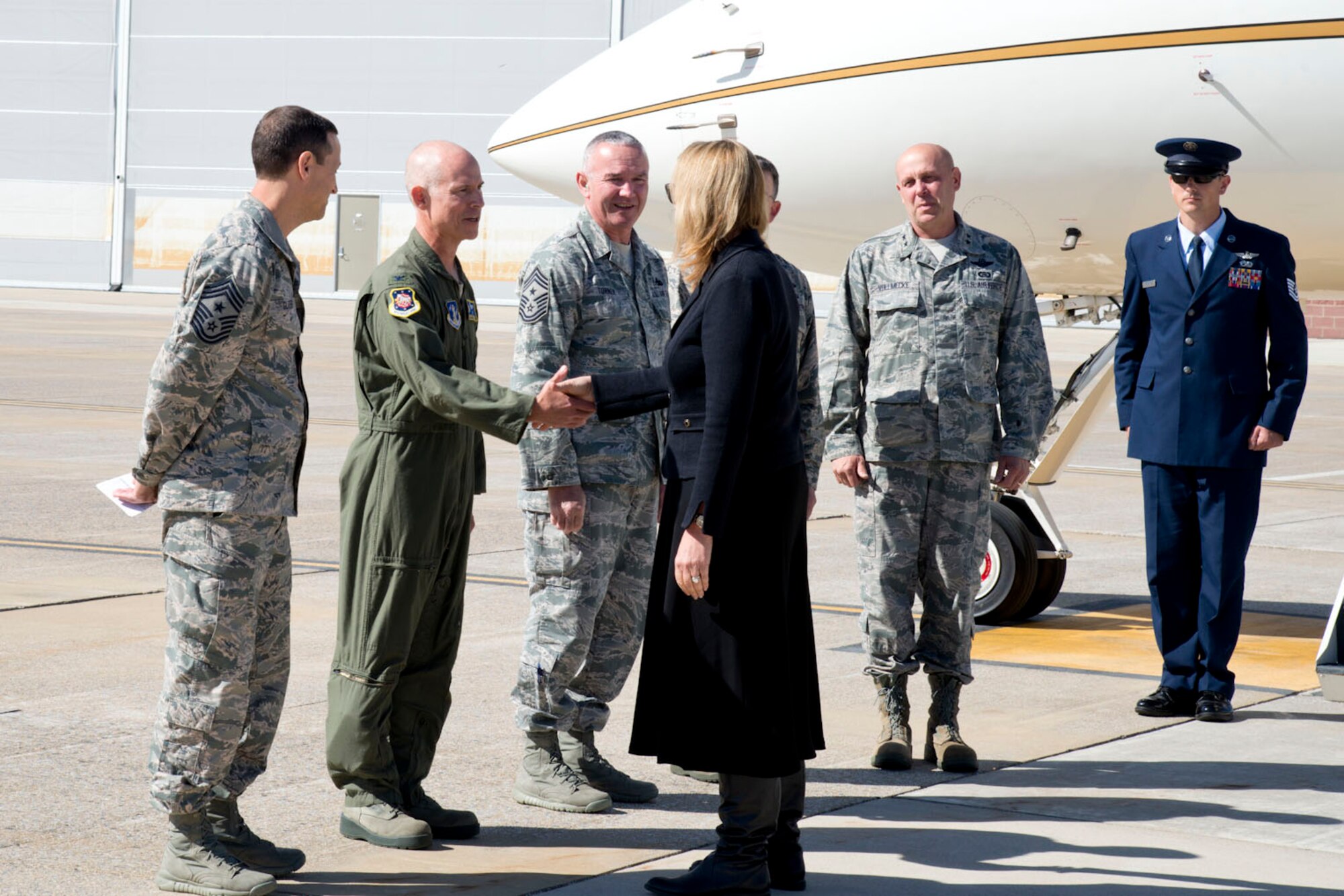 MARTINSBURG, W.Va.-- Secretary of the Air Force Deborah Lee James shakes hands with Col. Shaun J. Perkowski, commander of the 167th Airlift Wing in Martinsburg, W.Va. James visited the 167th to learn about their recent mission conversion to the C-17 Globemaster and the West Virginia Air National Guard.  Launching the first C-17 mission less than three months after the first aircraft arrival, unit members discussed new opportunities and capabilities for the Total Force. James also met with wing Airmen to address questions about the future of the Air Force and Air National Guard.  (U.S. Air National Guard photo by Staff Sgt. Jodie Witmer /Released)