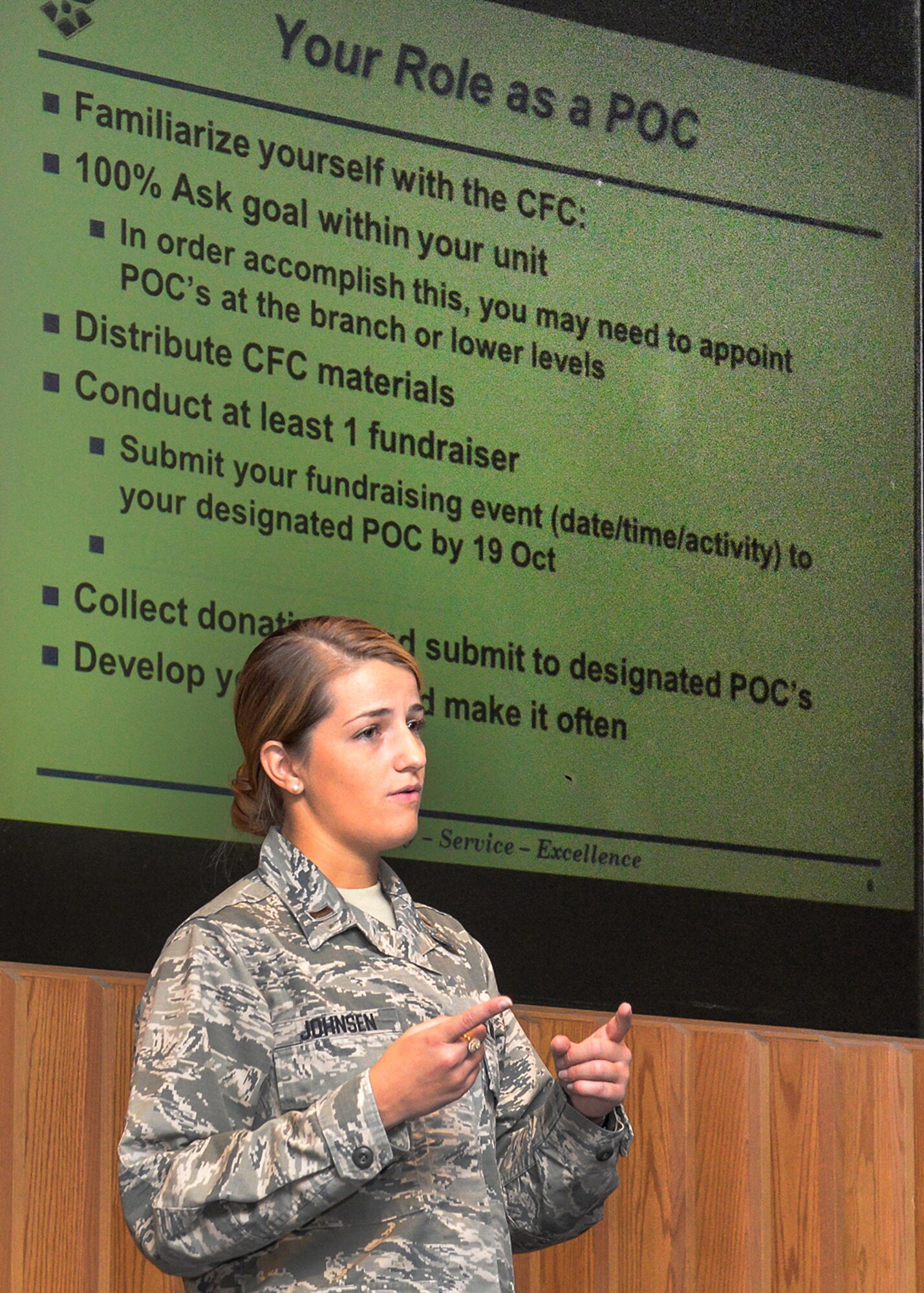 Second Lt. Jennifer Johnsen, Hanscom's Combined Federal Campaign installation project officer, meets with unit CFC representatives in the O'Neill Auditorium Oct. 6 to discuss this year's campaign. The annual CFC drive will run from Oct. 12 to Nov. 20 with a goal to raise $150,000. (U.S. Air Force photo by Walter Santos)