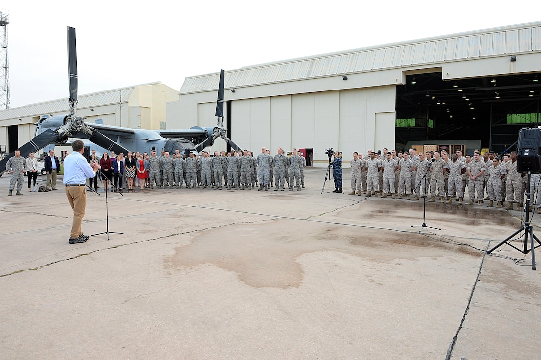 U.S. Defense Secretary Ash Carter speaks with U.S. airmen and Marines during a troop event on Morón Air Base, Spain, Oct. 6, 2015. DoD photo by U.S. Army Sgt. 1st Class Clydell Kinchen
