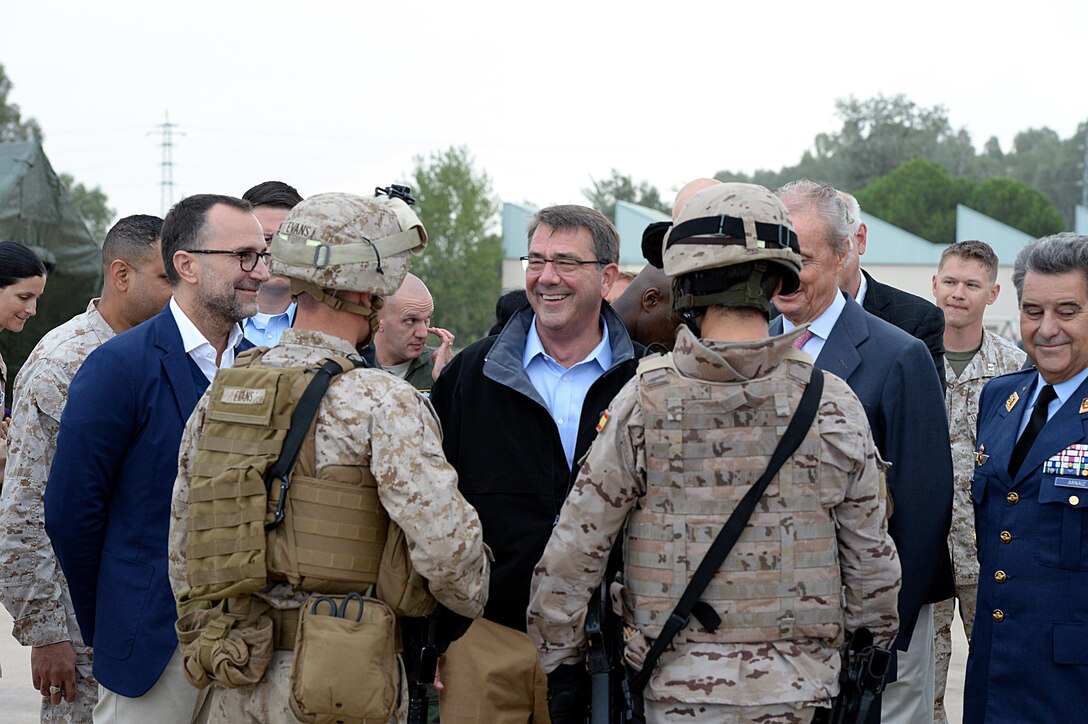 U.S. Defense Secretary Ash Carter talks with U.S. and Spanish marines after an airfield seizure bilateral exercise on Morón Air Base, Spain, Oct. 6, 2015. DoD photo by U.S. Army Sgt. 1st Class Clydell Kinchen