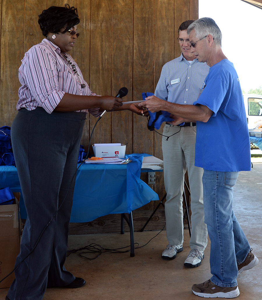 PowerWorks and Goodwill hold a Team Member Appreciation Picnic for employees at Marine Corps Logistics Base Albany’s Covella Pond, Oct. 7. The employees maintain grounds and provide custodial needs aboard the installation. Employees feasted on barbecue, chicken, baked beans, coleslaw, potato salad, garlic bread and cupcakes. They also participated in various games as well as received letters of appreciation, goody bags and lunch boxes. The base’s commanding officer, Col. James C. Carroll III, other base directors and their companies’ leaders praised them for their hard work and dedication in taking care of the installation. 