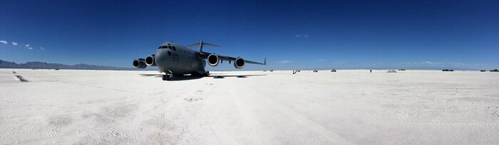 During the NIE 16.1 White Sands Exercise, members of the 2nd Combat Brigade, 82nd Airborne Division Secure Landing Zone “Gypsum” with the help of the 21Special Tactics Squadron.  (U.S. Air Force photo/Captain Ali Chinisaz)