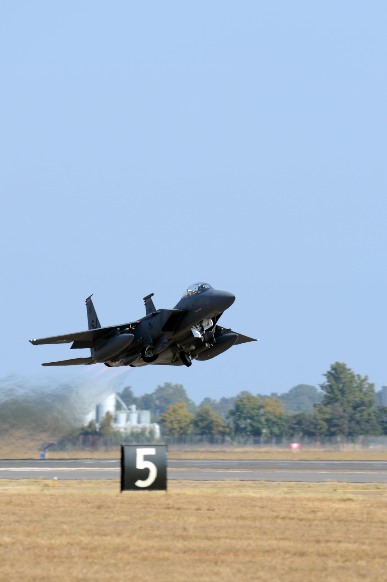 An F-15E Strike Eagle assigned to the 4th Fighter Wing at Seymour Johnson Air Force Base, North Carolina, departs the flightline at Barksdale Air Force Base, La., Oct. 6, 2015. Several KC-135 Stratotankers, dozens of F-15s and more than 200 Airmen from Seymour Johnson temporarily relocated here, Oct. 1, to avoid potential damage caused by Hurricane Joaquin. (U.S. Air Force photo/Senior Airman Joseph A. Pagán Jr.)