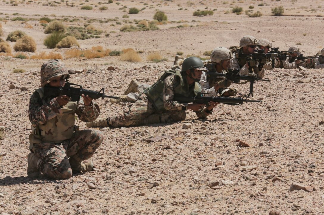 U.S. 5TH FLEET AREA OF RESPONSIBILITY (Aug. 25, 2015)  Jordanian Soldiers train alongside U.S. Marines with India Company, Battalion Landing Team 3rd Battalion, 1st Marine Regiment, 15th Marine Expeditionary Unit, during a bilateral training exercise. The 15th MEU is deployed throughout the U.S. 5th Fleet area of operations area of responsibility to maintain regional security. (U.S. Marine Corps photo by Sgt. Jamean Berry/Released)