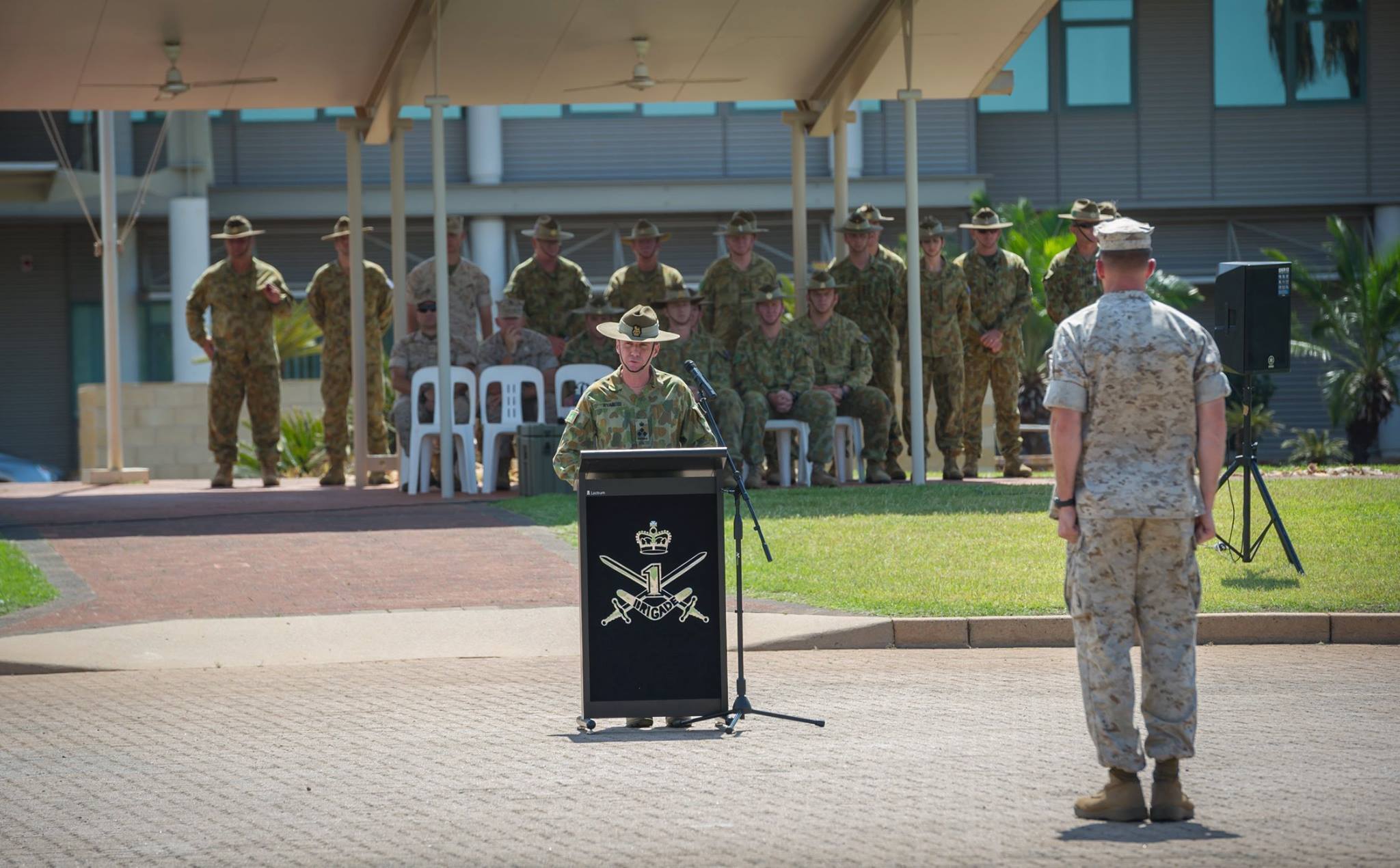 Commanding general, 3rd Marine Division and commander, 1st Brigade, Australian Army recognize Marine Force –
