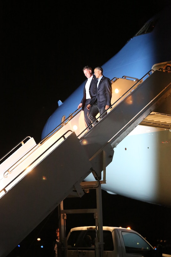 President Barack Obama debarks Air Force One, the presidential plane, aboard Marine Corps Air Station Miramar, Calif., Oct. 10. President Barack Obama greeted leadership with the 3rd Marine Aircraft Wing and MCAS Miramar.